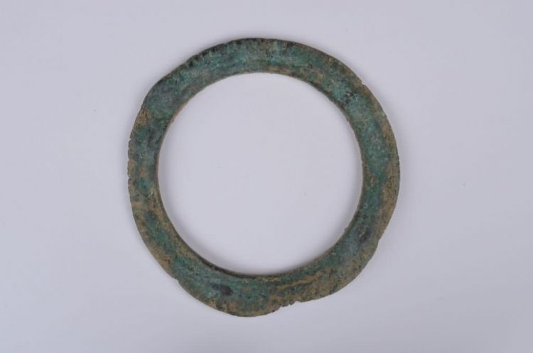 战国绹纹环形器