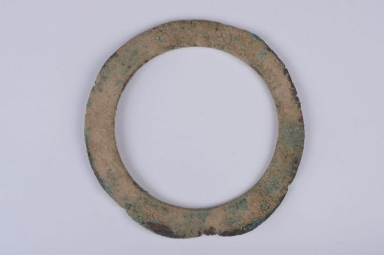 战国绹纹环形器